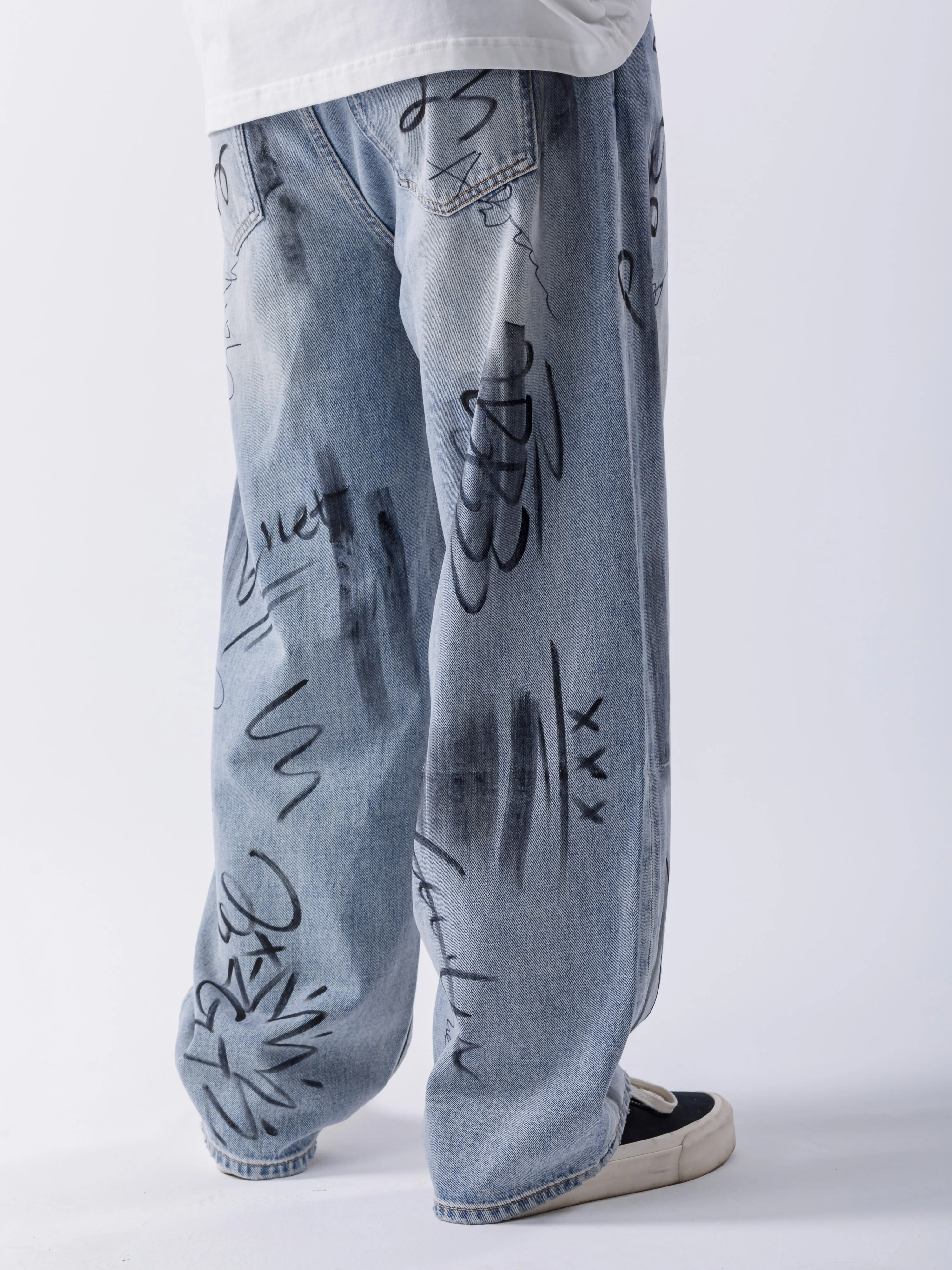 Hand-drawn Pattern Graffiti Pants Hip Pop Wide Leg Pants Trousers Long Pants High Street Oversize Denim Baggy Jean for Men