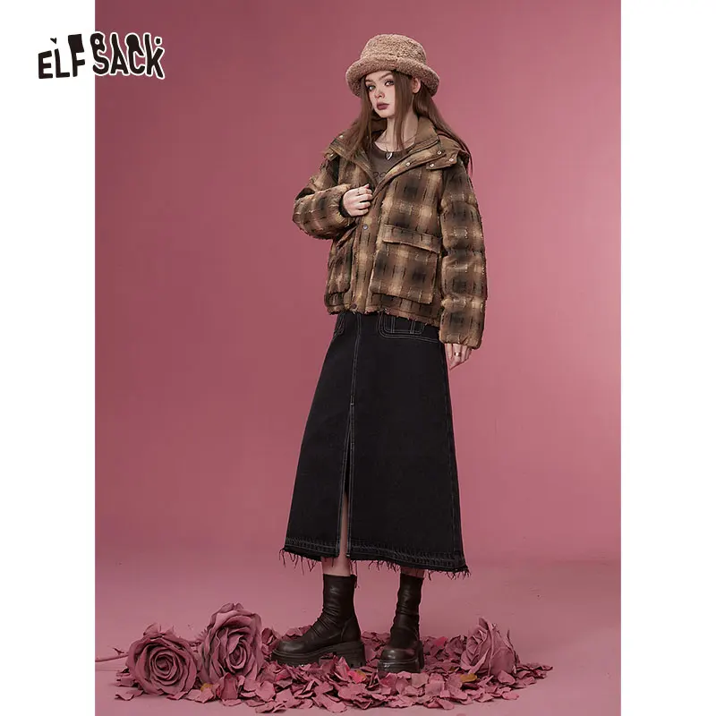 ELFSACK Korean Fashion Plaid Down Coats Women 2023 Winter New Short Designer Outwears