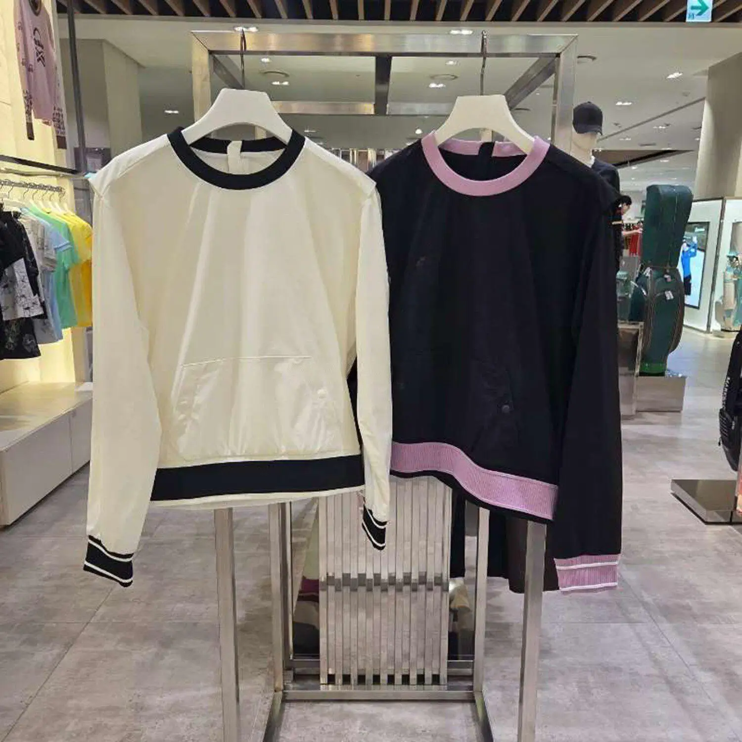 2026 Spring Women Golf Jacket Crew Neck Long Sleeve Top Logo Color Matching Breathable Sports Outerwear Ladies Golf Coat