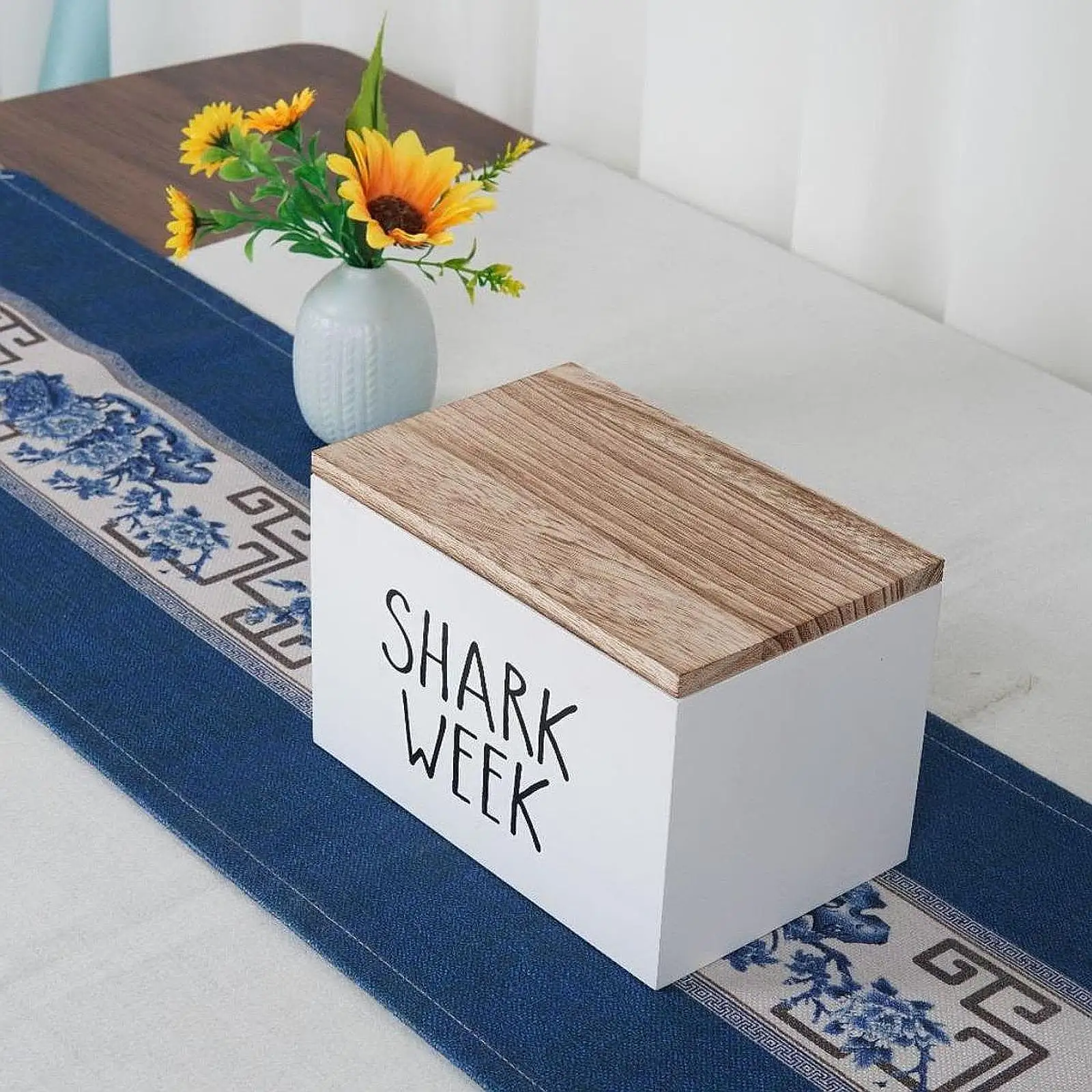 Farmhouse Style Tampon Holder with Lid Period Pad Organizer Bathroom Box for Lady Supplies