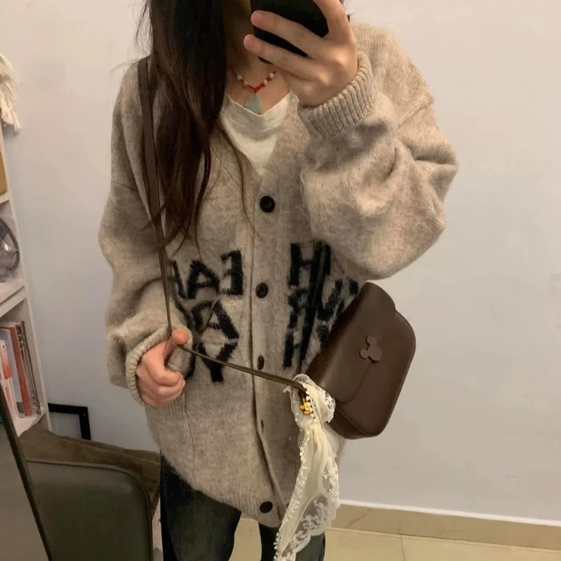

Lazy Style Soft and Sticky Sweater Cardigan Women's American High-end Feeling Wearing Letter Jacquard Loose Knit Jacket Trendy