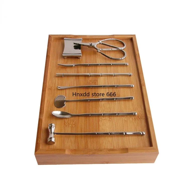 Crab needle and crab pliers gift box with 8 pieces of high-grade 304 stainless steel.
