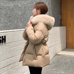 Abrigo acolchado con cuello de piel de zorro de imitación para mujer, Parkas impermeables ligeras y cálidas, chaqueta informal de plumón de pato blanco para invierno, 2023