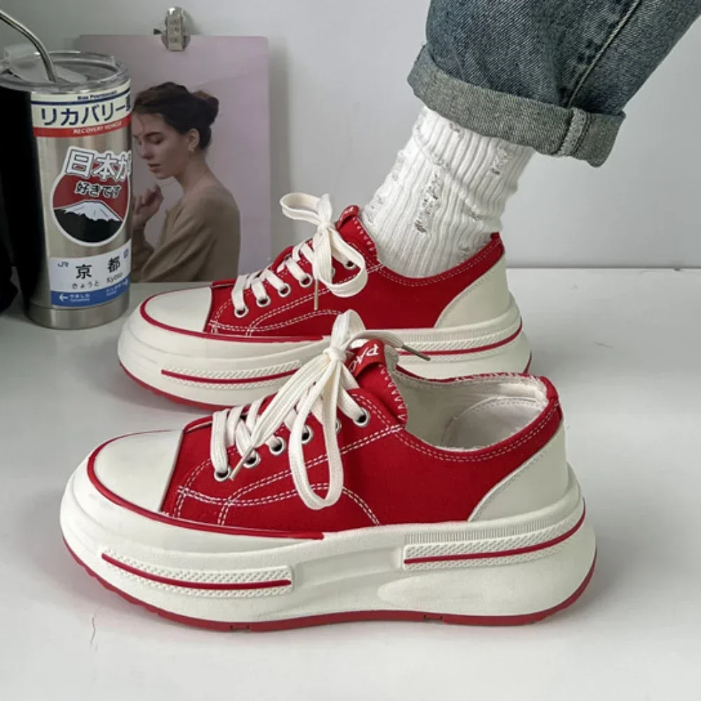 Scarpe di tela da donna estate nuove scarpe con plateau traspiranti Sneakers Casual moda donna versatili scarpe firmate da donna Sneakers