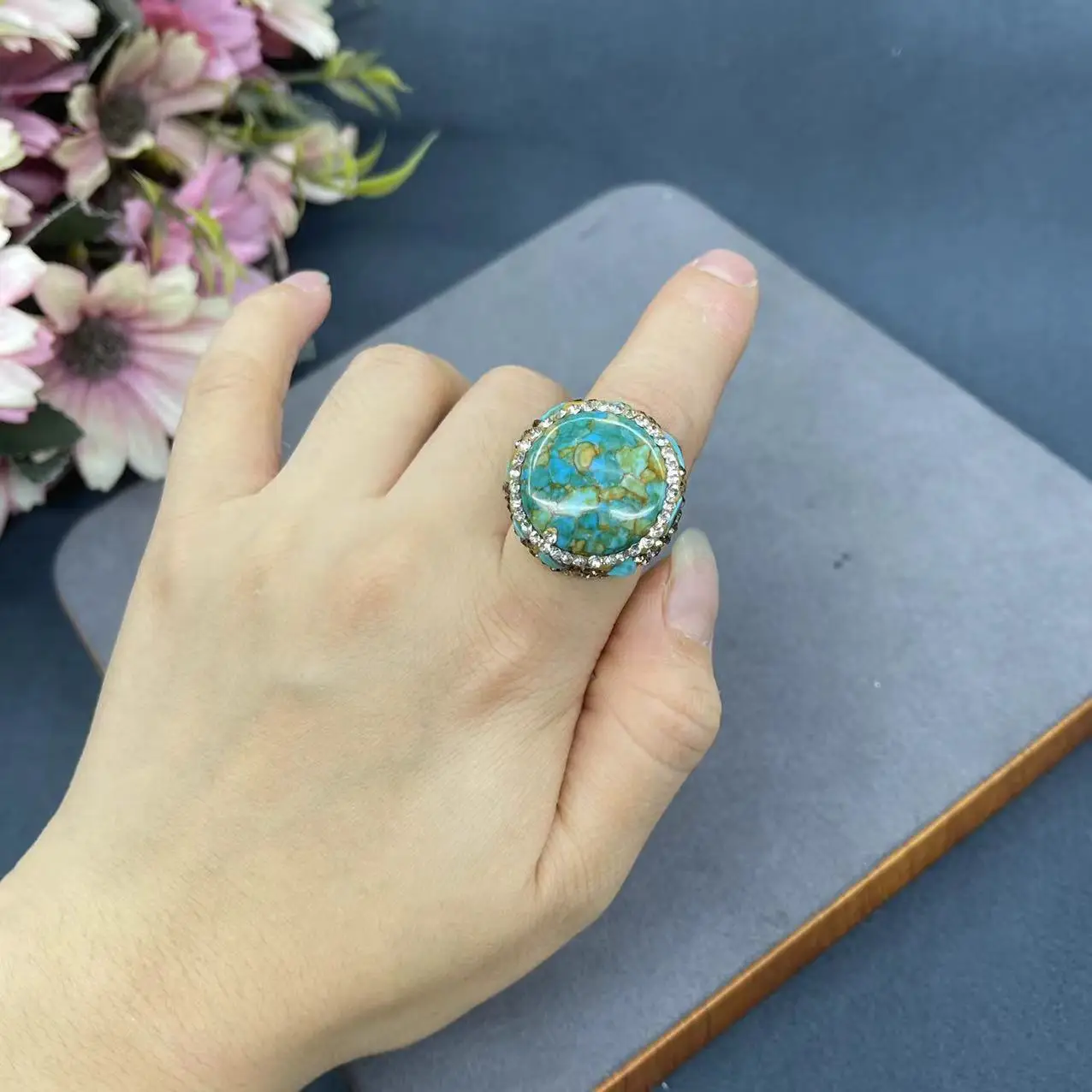 Turquoise set Internet celebrity same inlay this pearl color retention electroplating handmade design turquoise jewelry factory