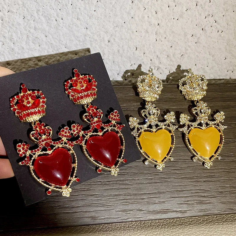 Draweye Crown Earrings for Women Heart Medieval Style Vintage Jewelry Party Exquisite Elegant Simple Pendientes Mujer