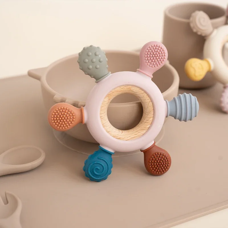 1pc Baby Food Grade Silicone Teether Rudder Shape Wooden Ring Teething Toys BPA Free Infant Chewing Nursing Toy Newborn Gifts