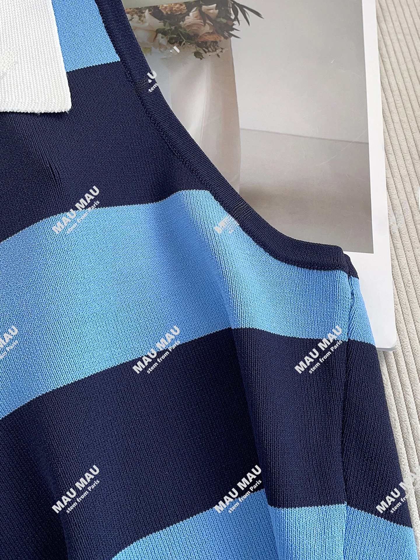 

High-End Women's Summer Knitted Vest Top V-Ne Striped Preppy Sle South Oil Premium Faion Casual Commute Sle Regular Fit