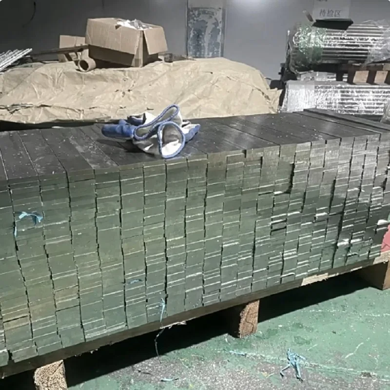 Плоский стержень из нержавеющей стали с квадратным стержнем различных размеров