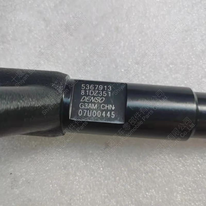 QSB5.9-C210-30 Engine Injector Denso Fuel Injection Nozzle 5367913