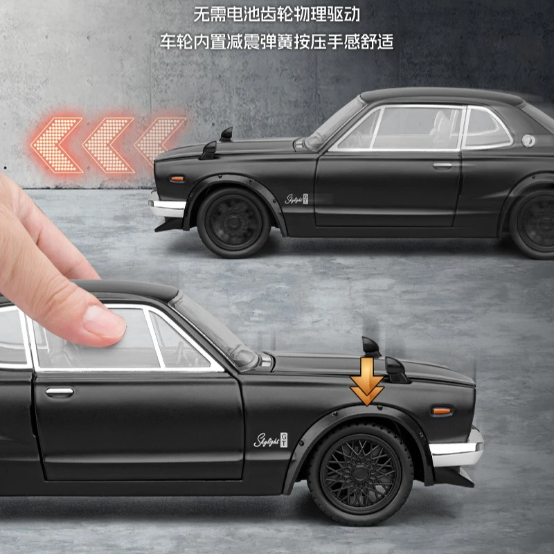 1:22 2000 GT-R Sports Car Simulation Sound and Light Series Alloy Car Model Collection Ornament Gift Children's Toy