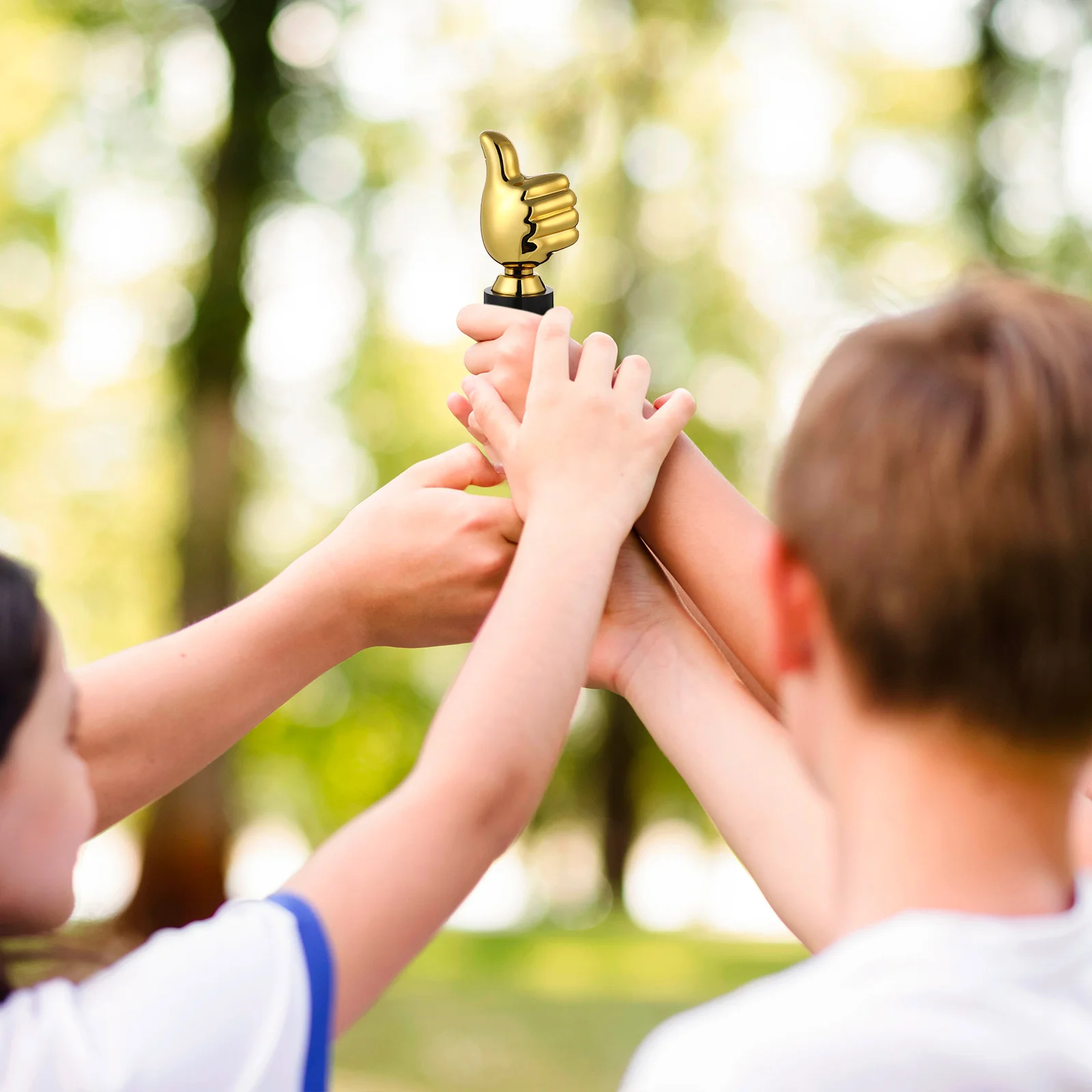 

Plastic Trophy Award Cup Thumb Shape for Kindergarten Competition Kids Sports Event Decor Trophy Toy
