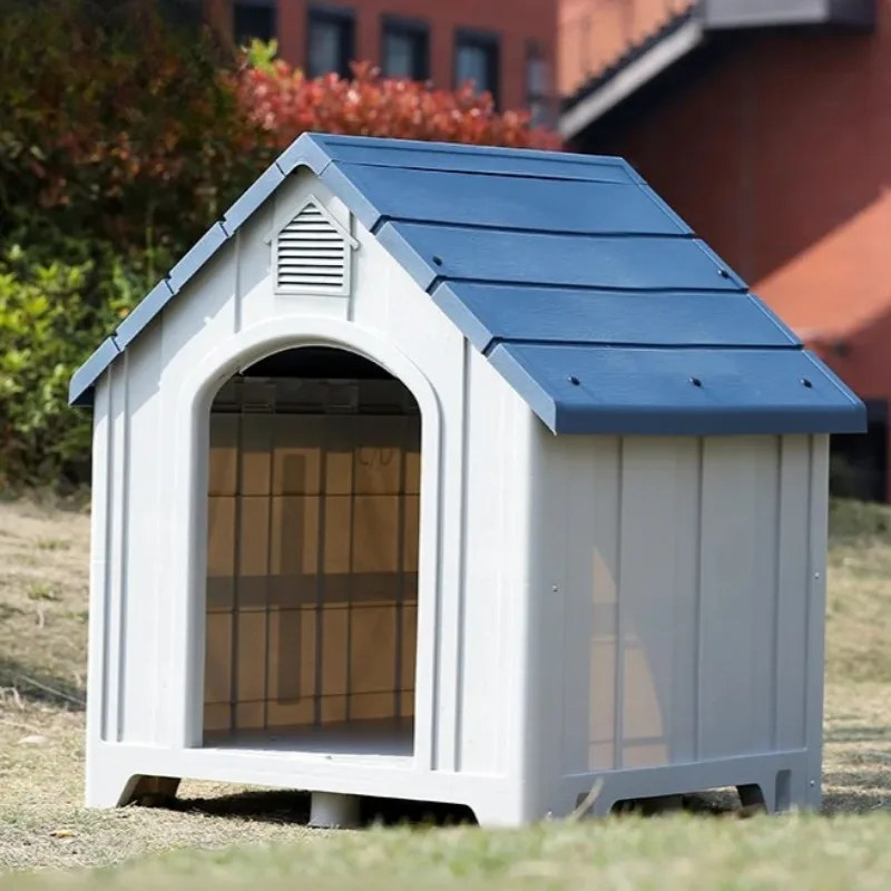 

Outdoor Large Dog House Heavy-Duty Waterproof Plastic Kennel All-Weather Insulated Shelter with Door for Backyard Easy Assembly