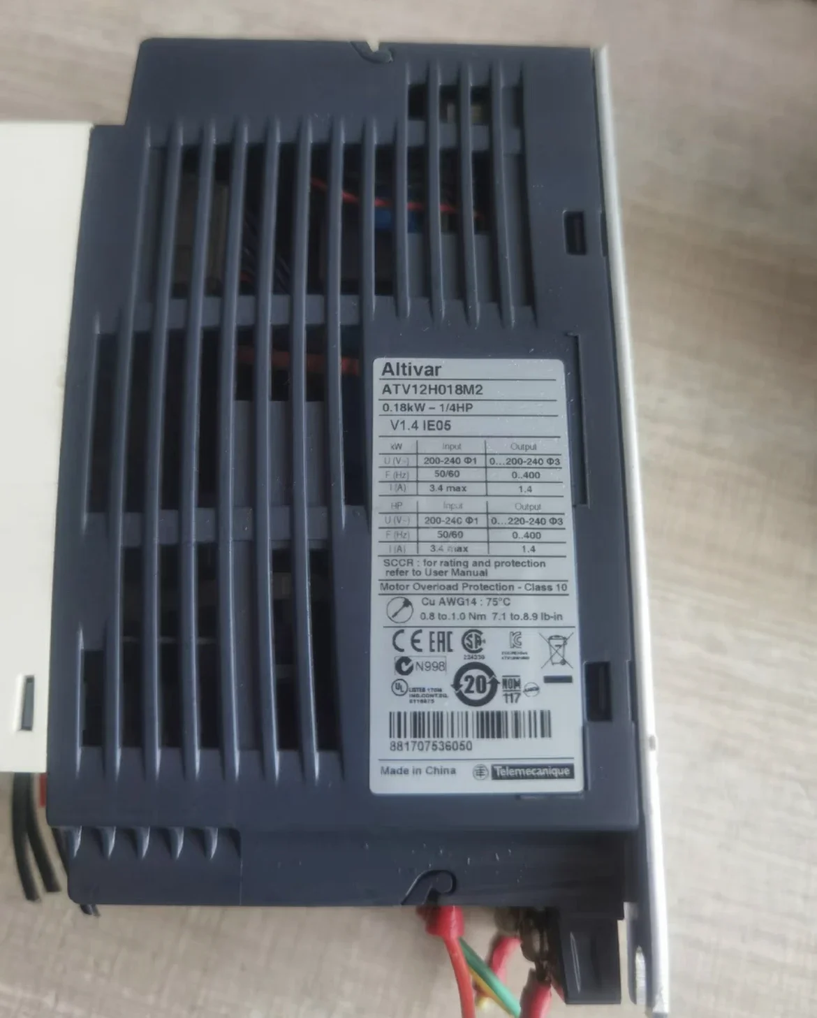 Inversor usado AVT12H018M2 prueba OK