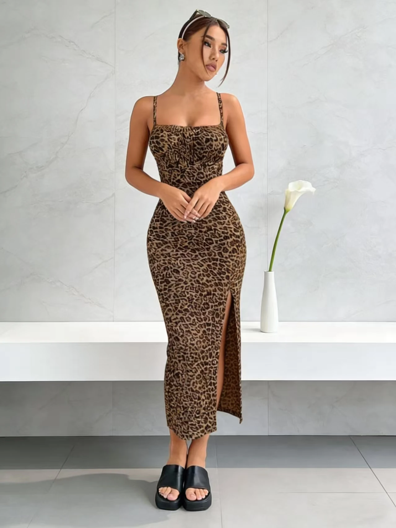 Gespleten Cami-jurk: Uw dagelijkse must-have