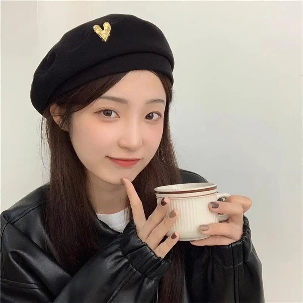 المرأة الفرنسية الفن المرأة القبعات الخريف الشتاء الدافئة قبعة صغيرة الحب القلب تصميم الرسام الفنان قبعة اليومية السيدات قبعة البيريه