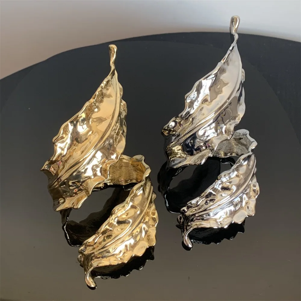 New Hip-hop Leaf Alloy Bracelet Exaggerated Bohemian Hip Hop Bracelet Chunky Punk Exaggerated Metal Handwork