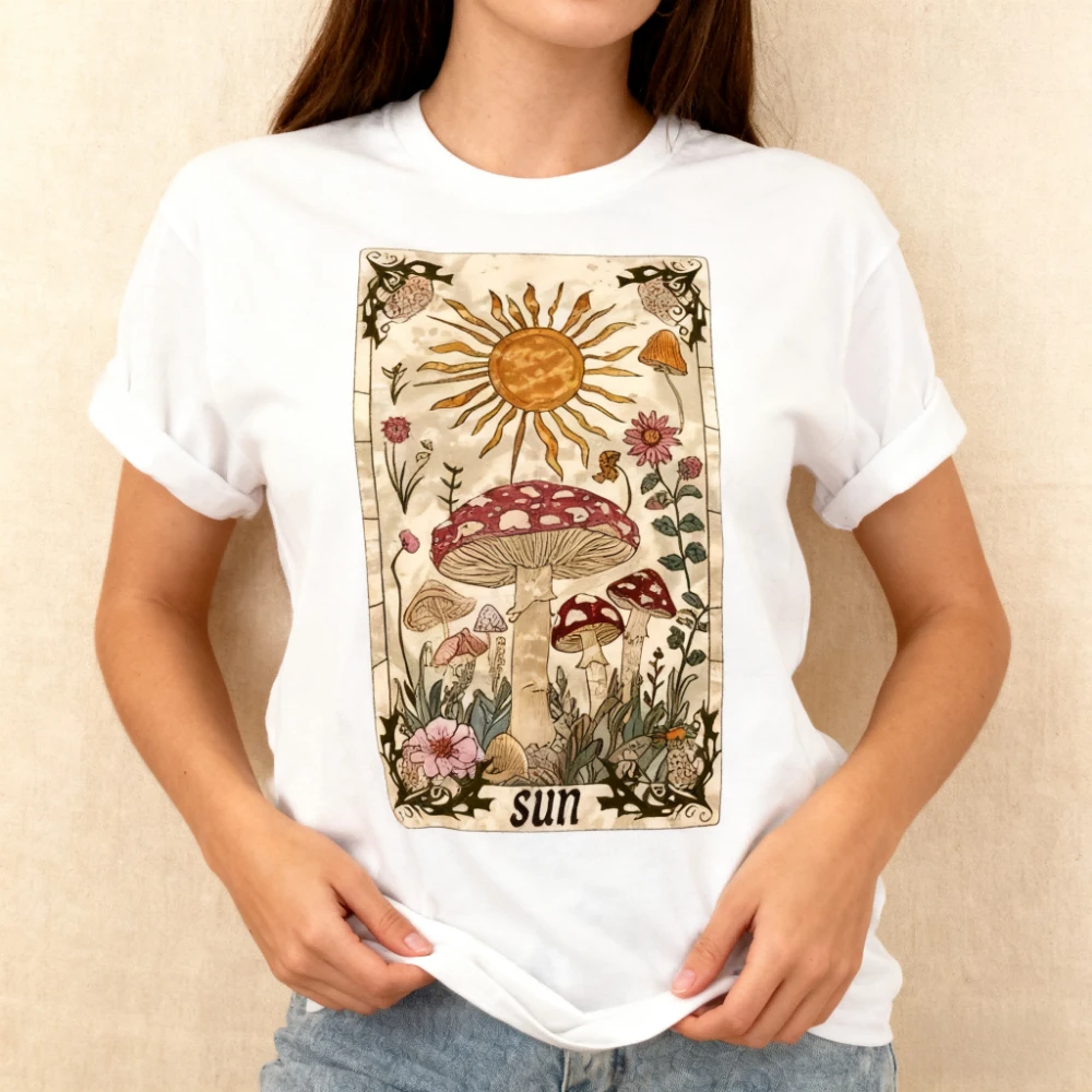 Mushroom Tarot Card T-Shirt Vintage Sun Graphic Tee Retro Design Tarot Lover Gift Tshirt Witchs Clothing Women Cotton Tops