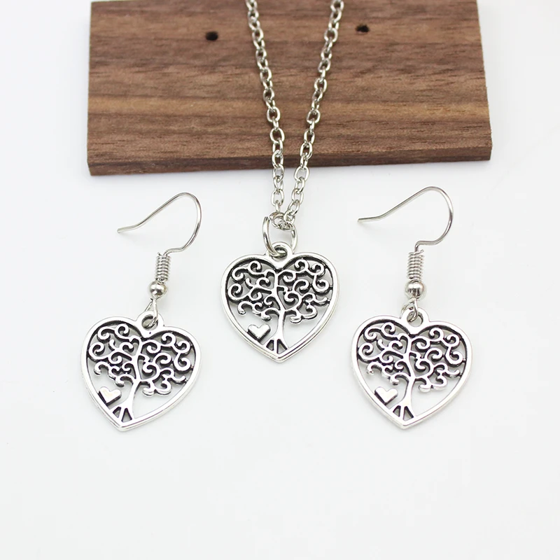 New Silver Color Life Lucky Wisdom Tree Heart Shaped Pendant Chain Necklace for Women Simple Clavicle Jewelry Girl Gift