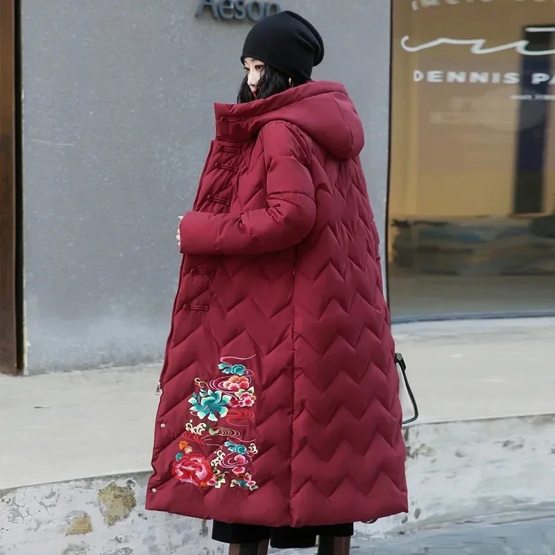 Nieuwe Mode Sneeuwkleding Kleding Borduren Winterjas Vrouwen Lange Parka Met Capuchon Moeder Dikker Warme Gewatteerde Overjas