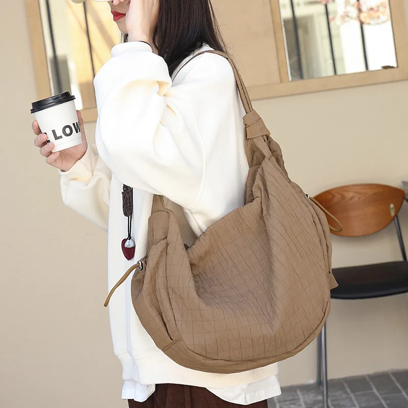 

YIFAN Large Capacity Casual Nylon Women Shoulder Bag Korean Style Hobos Bag Student Ladies Crossbody Shoulder Bag