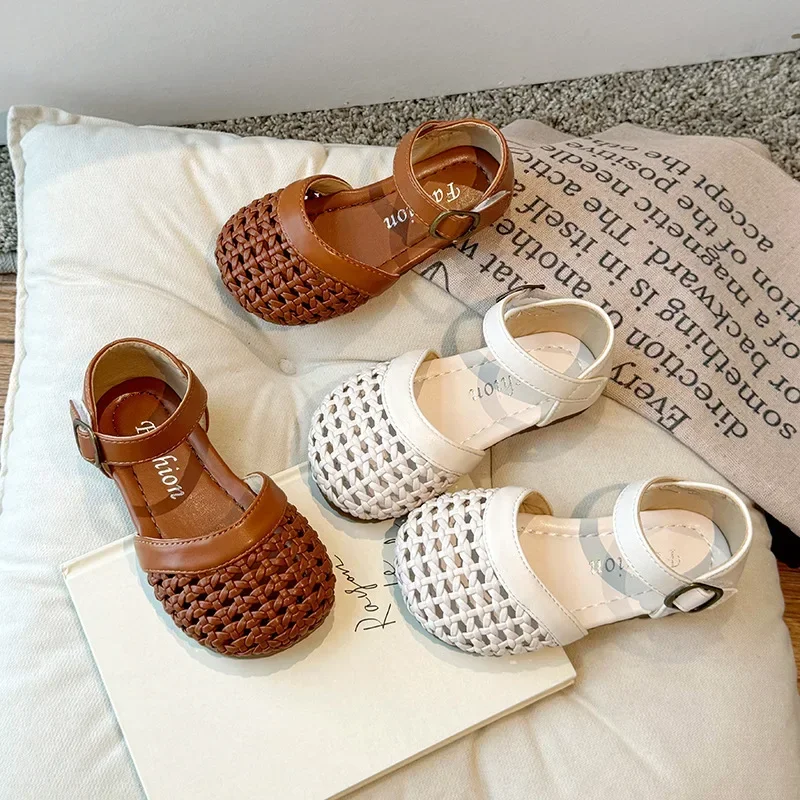 Kinder Sandalen Met Holle Geweven Meisjes Zomer Prinsessenschoenen Effen Kleur 2024 Nieuwe Kinderen Strandschoenen Voor Vakantie Zachte Zool