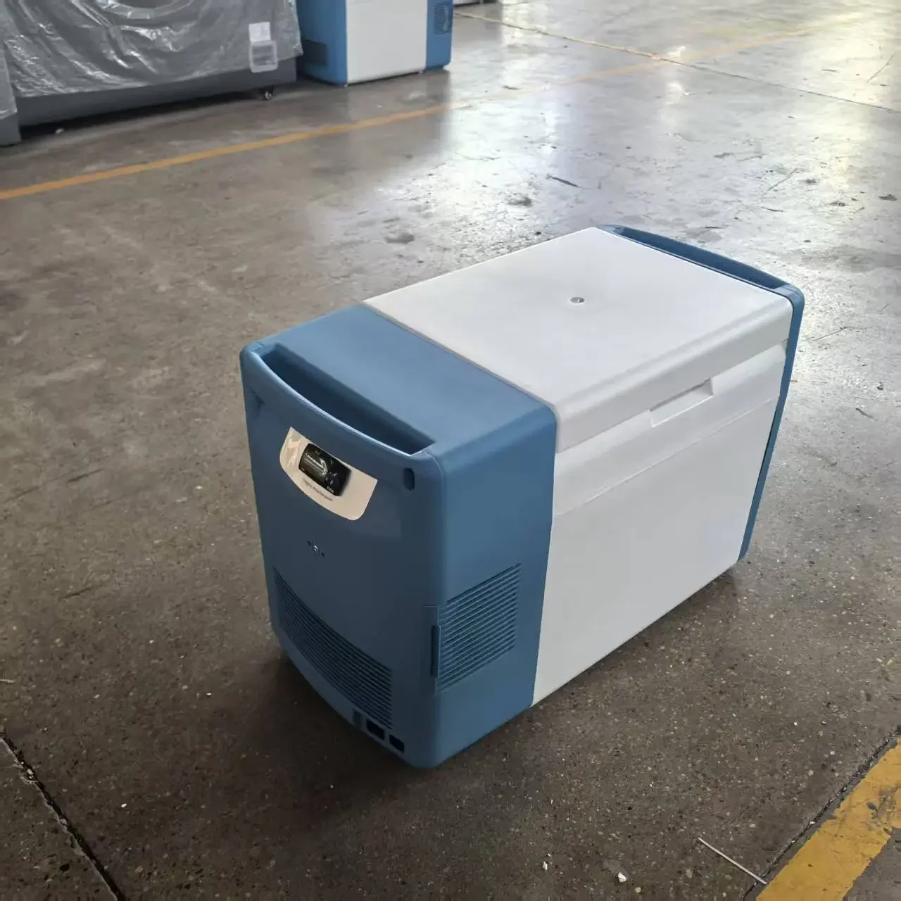 2025 -86 Degree 25l Mini Portable Refrigerator Transport Fridge ultra Low Temperature Deep Freezer for Laboratory Car Use