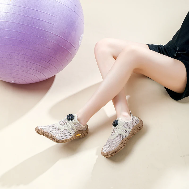 Original brand professional couple squatting hard pulling shoes yoga jump rope training shoes fast lacing weightlifting shoes