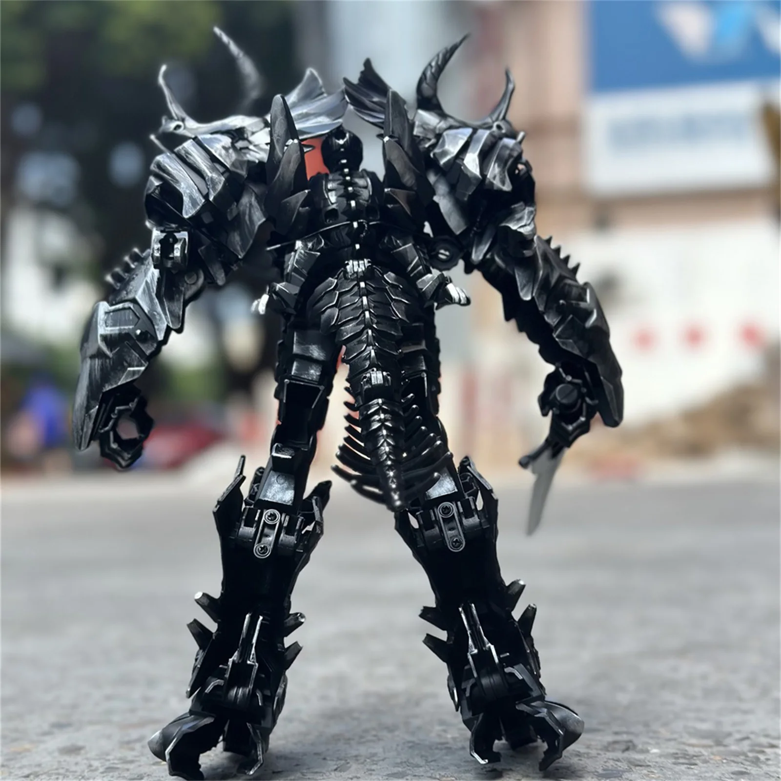 Transformed Dinosaur Toy Wing Dragon Dart Large Scale Enlarged High Mech Robot Model with a Height of 28cm