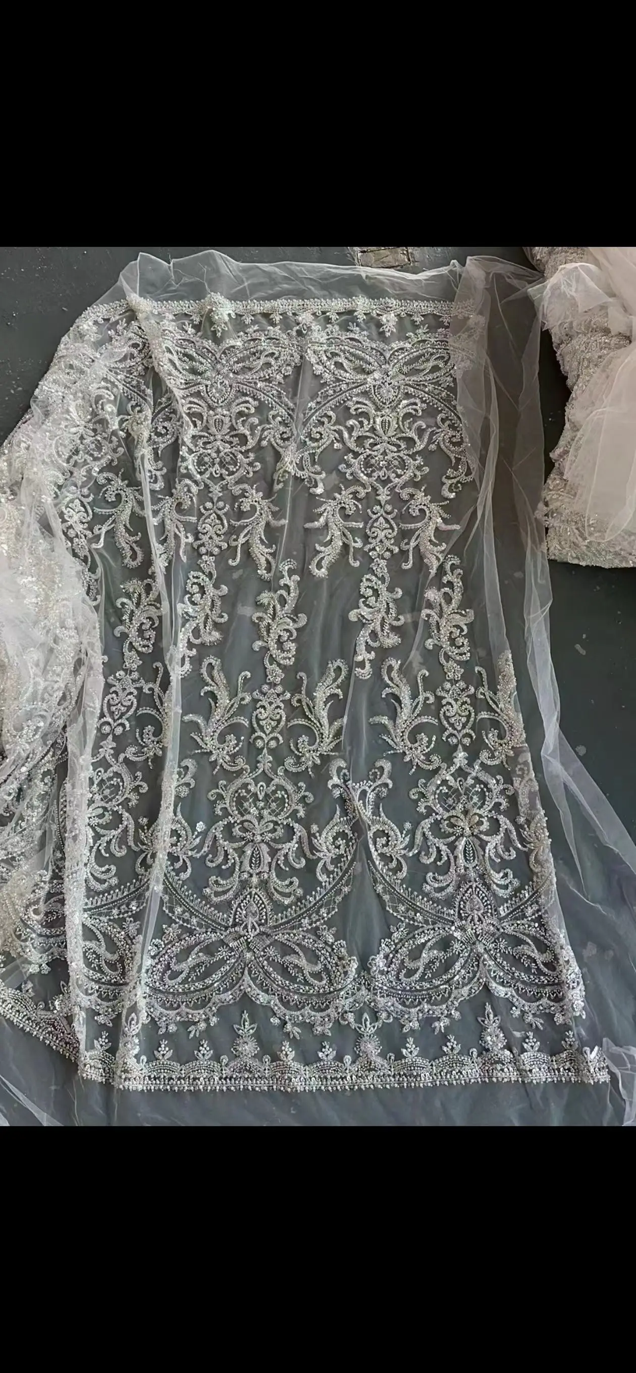 Robe de Mariée en Maille à Paillettes sur Mesure, Tissu Floral Perlé, Accessoires de Matériel Brodé