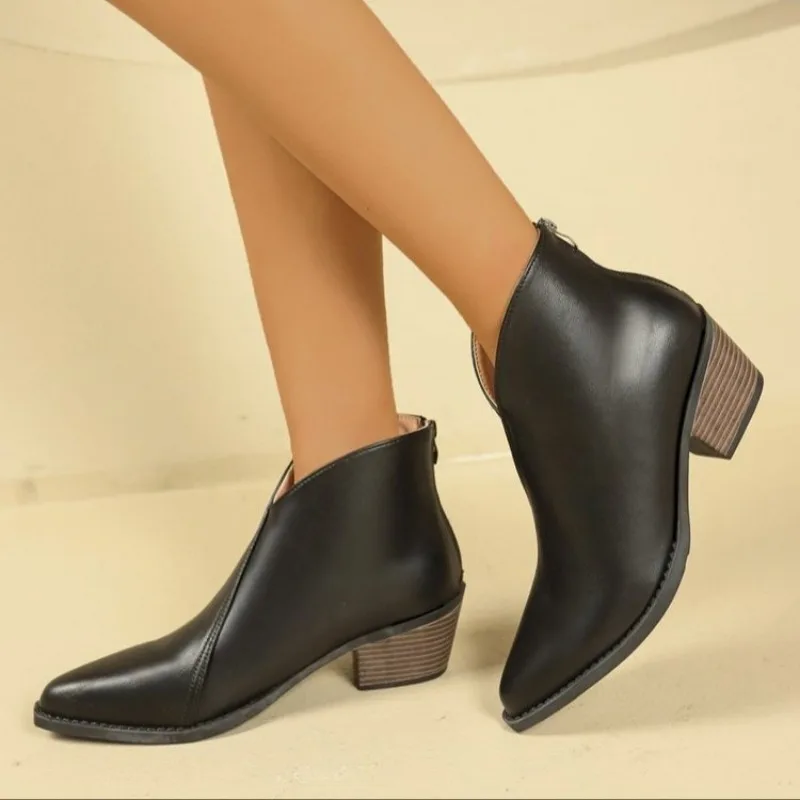 High-heeled Deep-ankled Short Boots, Pointed Toe, High Heels, Women's Thick-soled Ankle Boots for Autumn and Winter.