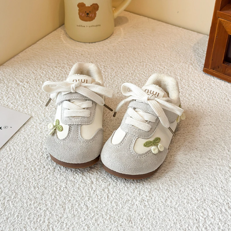

Cherry Embroidered Casual Women's Shoes 2025 New Children's Shoes Soft Bottom Lace up Children's School Training Shoes
