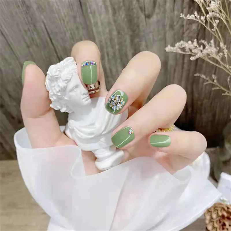 Parche de uñas postizas para mujer, blanqueador corto verde fresco de verano, maquillaje de uñas, té verde, uso de uñas