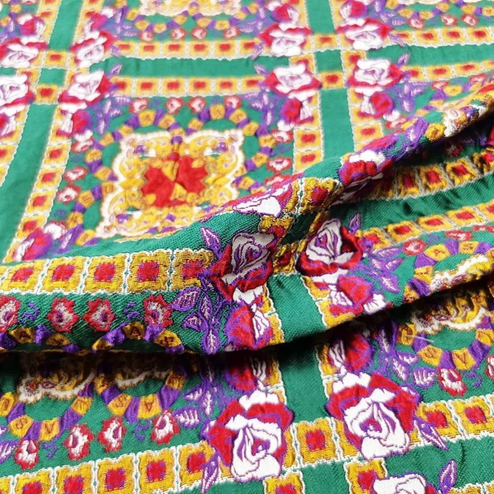 

Рельефная жаккардовая ткань, брендовый модный дизайн, осенне-зимний толстый костюм, пальто, модная оптовая продажа, ткань на метр для шитья