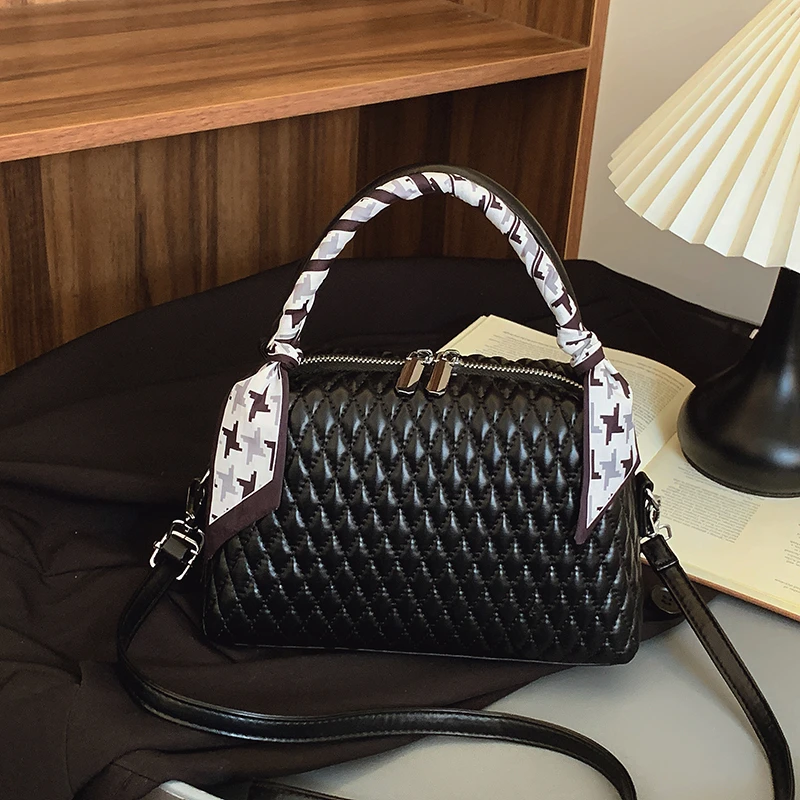 

Fashion Puffy Handbag Pure Pu Leather Shoulder Crossbody Bag For Women 2026 New Spring Commuting Bag Lady Day Clutch Sac A Main