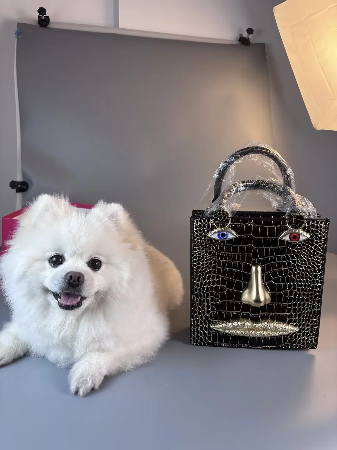 

Новая женская сумка через плечо из высококачественной кожи с эффектом камня, люксовая брендовая сумка с золотистым металлическим ремешком и украшениями в виде глазок, черная