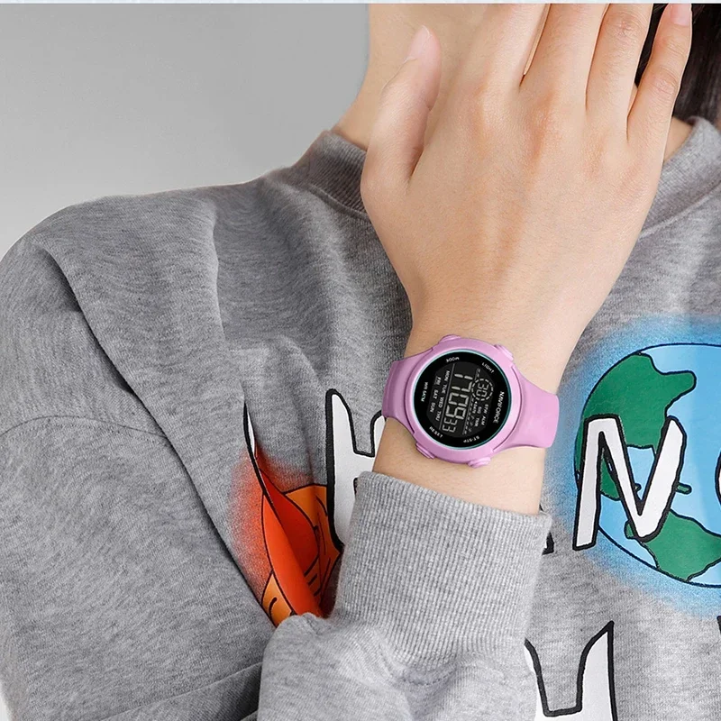 NAVIFORCE NF7119 ساعة رياضية فاخرة للنساء حزام السيليكا LCD شاشة ديجيتال ساعات المعصم الإلكترونية Reloj Mujer