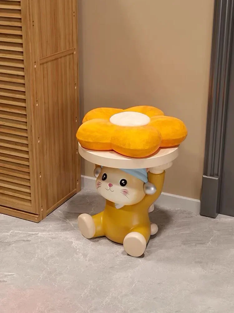

Resin Cute Pearl Cat Design Stool Creative Personalized Low Stools Multi-Functional Children's Room Chair Home Decoration