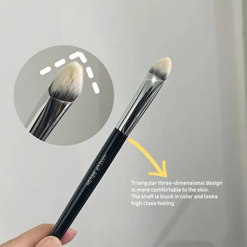 Concealer Makeup Brush Triangle Beveled Precision Soft Smudge Brushes Cover Acne Dark Circles Multi-Function Detail Makeup Tools
