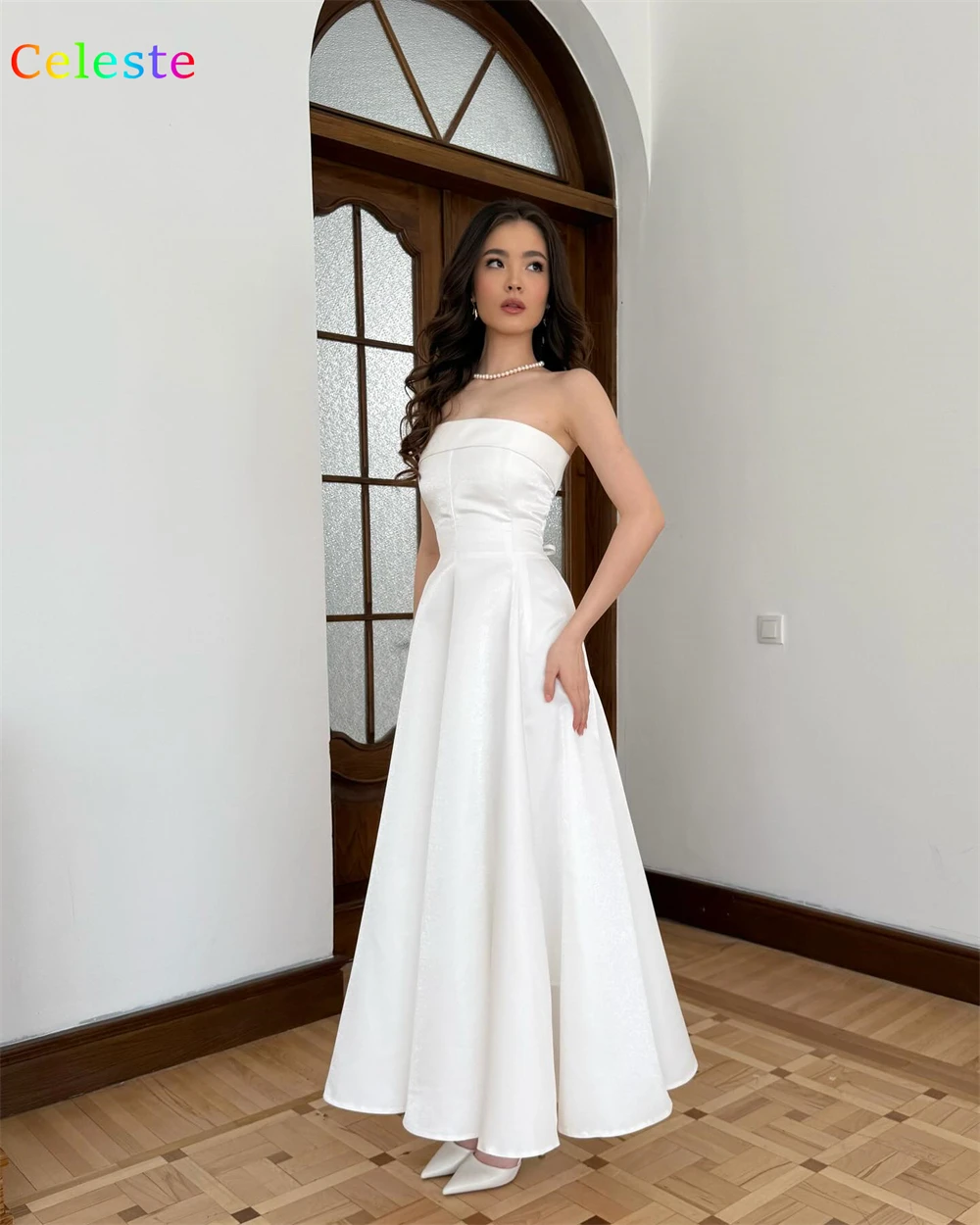 فستان سهرة من الساتان الأبيض على الموضة مخصص، فساتين رائعة بدون حمالات بدون أكمام لحفلات العودة للوطن، فساتين مناسبة خاصة