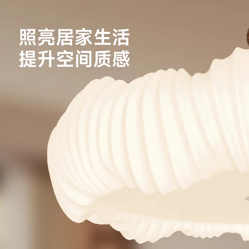 ثريا غرفة نوم فرنسية عتيقة كريمية ذات إحساس متقدم وشخصية إبداعية ومصابيح غرفة النوم الرئيسية للدراسة المستديرة