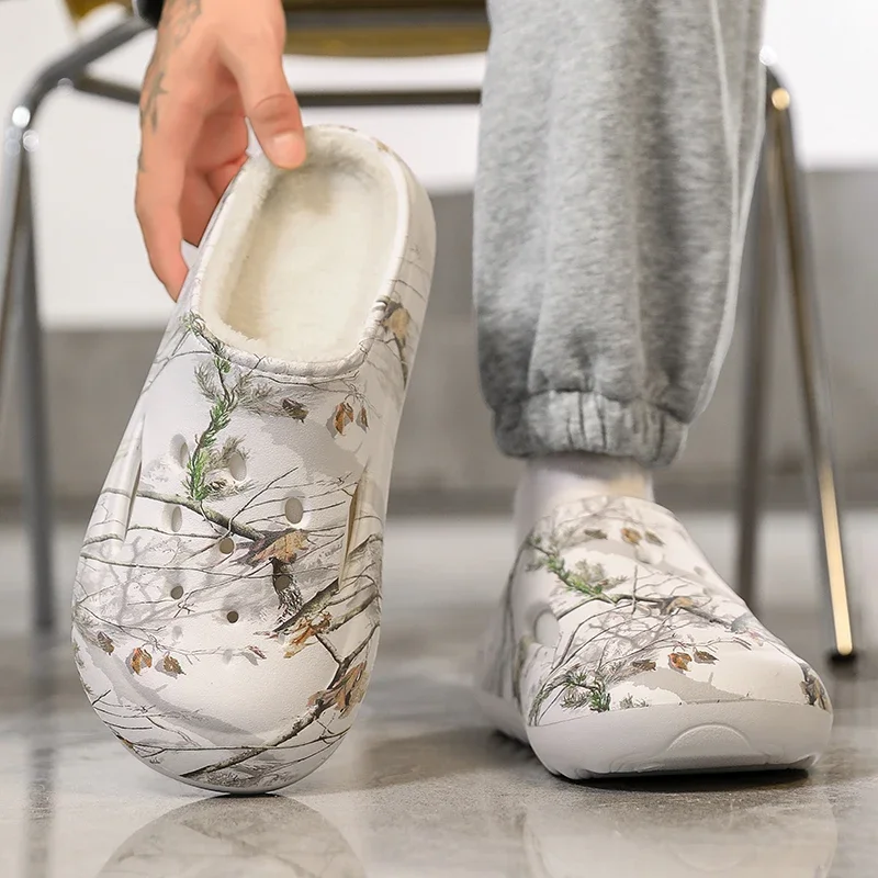 

Warm Winter Cotton Slippers for Men Women Fleece-Lined Thickened Waterproof Suitable for Indoor Outdoor Use Couples Closed-Toe