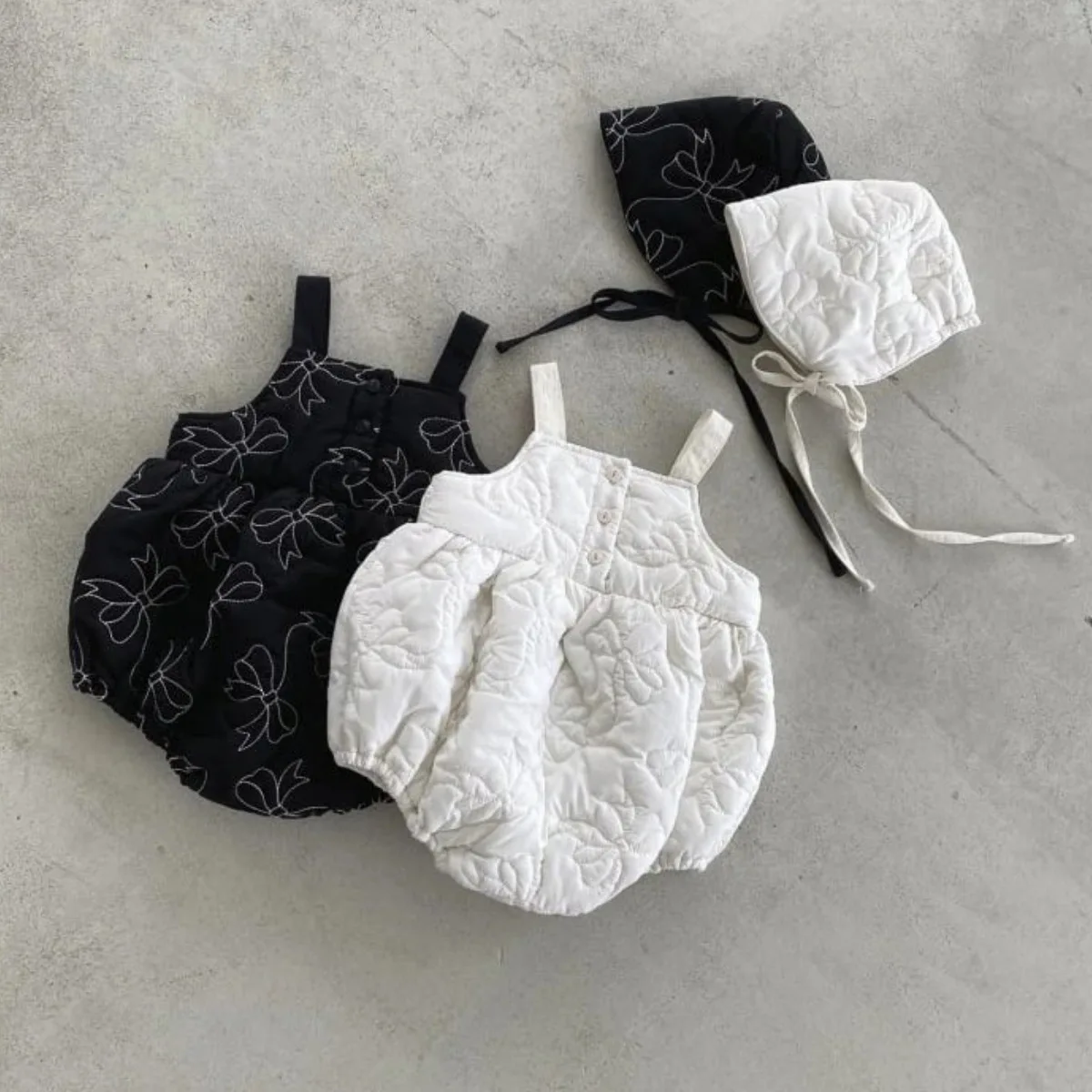 

2025 зимний новый теплый боди без рукавов для маленьких девочек + шапка, комплект из 2 предметов, флисовый комбинезон для новорожденных, теплая одежда для маленьких девочек