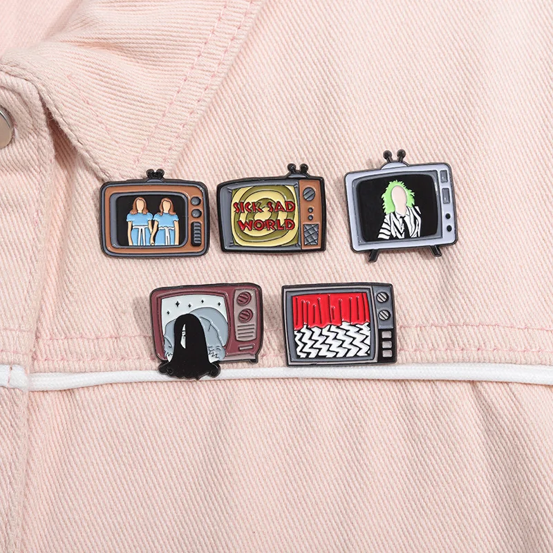 2-7Pcs Cute Anime Brooch Shield Pink Sword Snowman Cloud Book Umbrella Girl TV Moth Puppet Dogs Cartoon Badge Punk Pins Jewelry