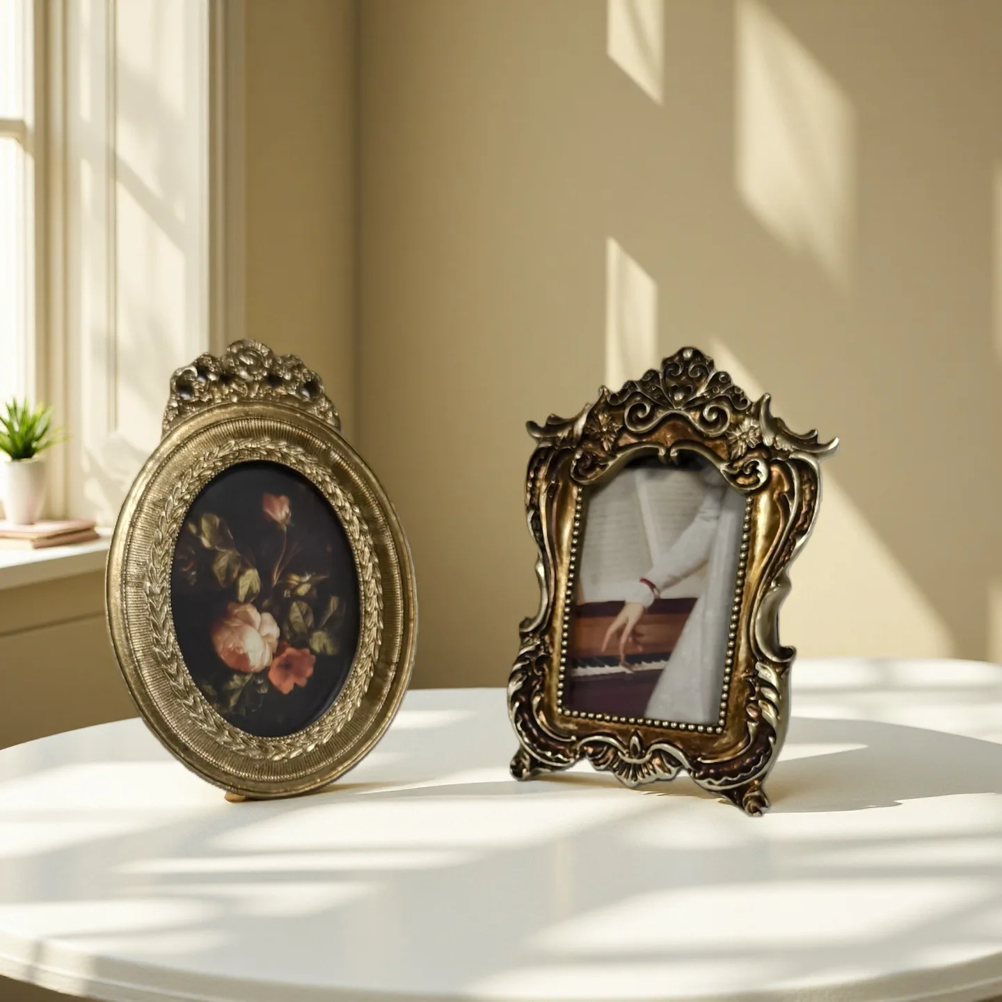 

Mutihome French Baroque Vintage Photo Frame Room Decoration Home Decor Items Picture Frames Vintage Resin Frame Decoration