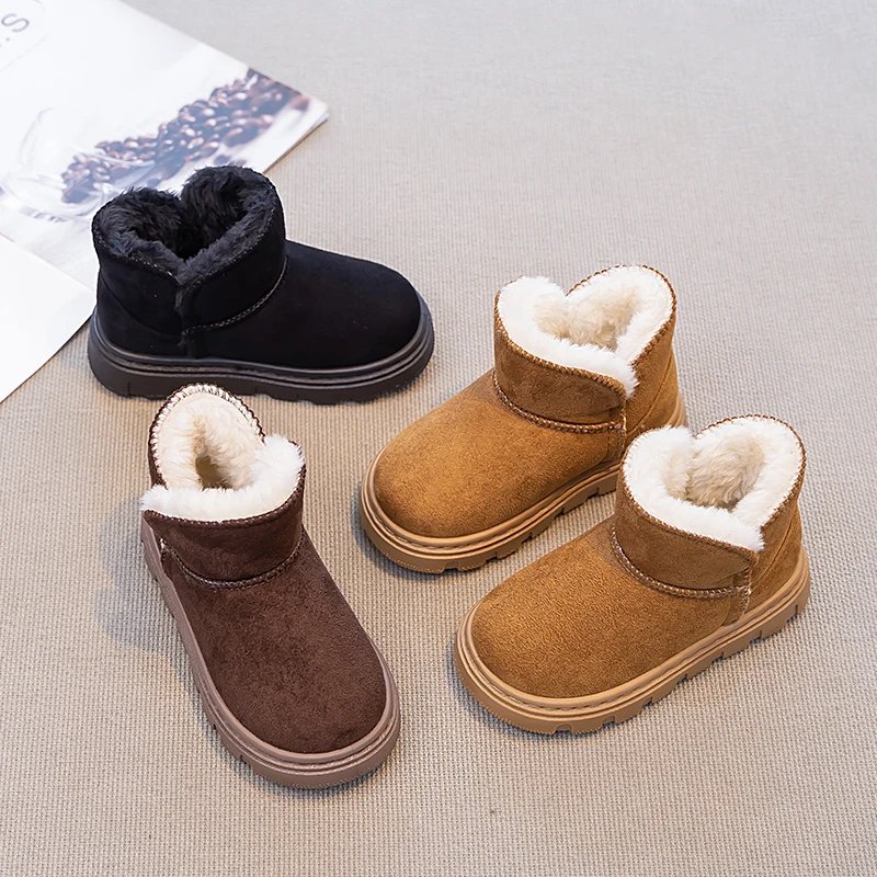 Botas gruesas de cuero con forro de felpa para niños y niñas, botas cálidas de algodón para invierno, antideslizantes, sencillas y versátiles, uso diario escolar, novedad de 2025