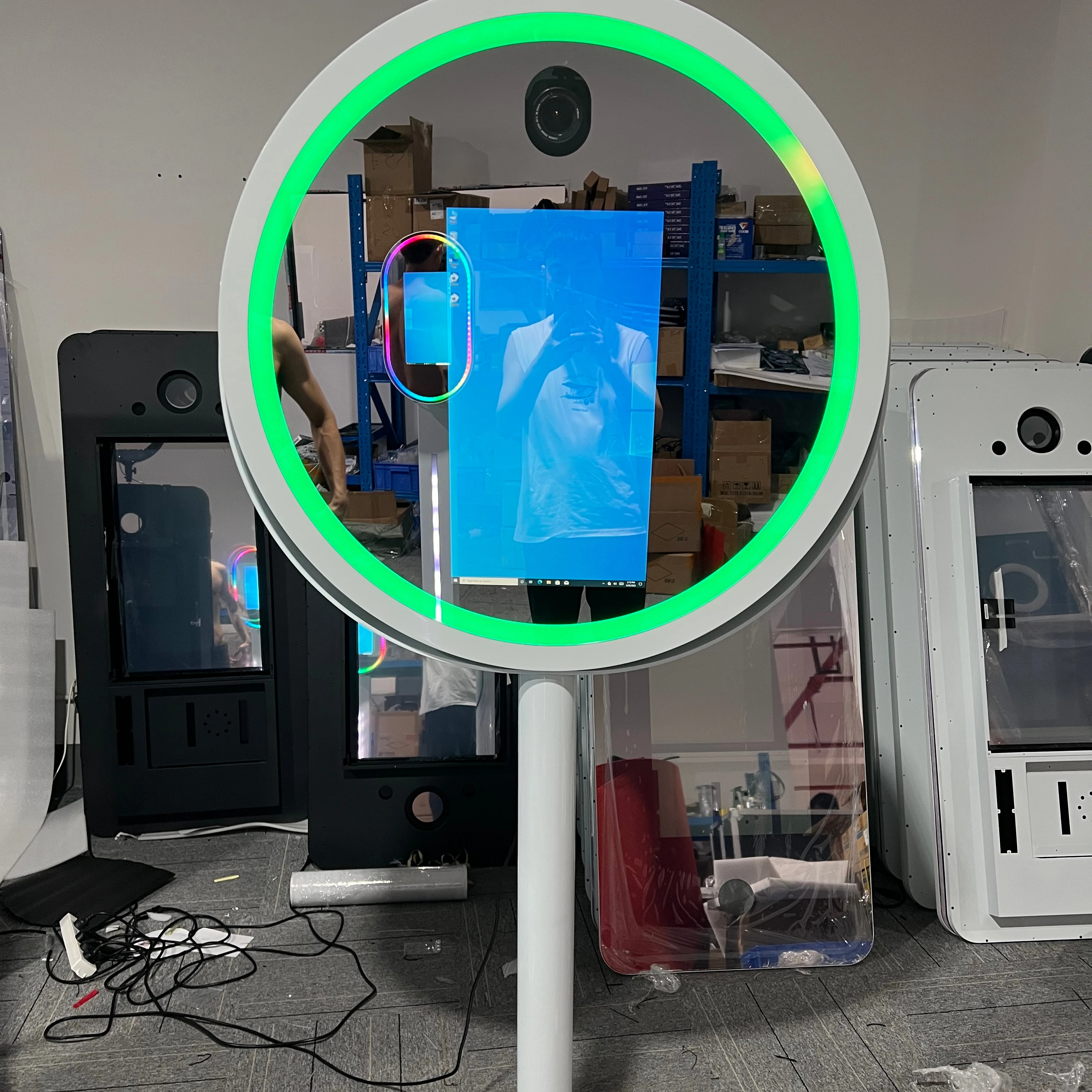 

Волшебная зеркальная фотобудка с камерой и принтером Коммерческая аренда Фотобудка для селфи Зеркальный сенсорный экран