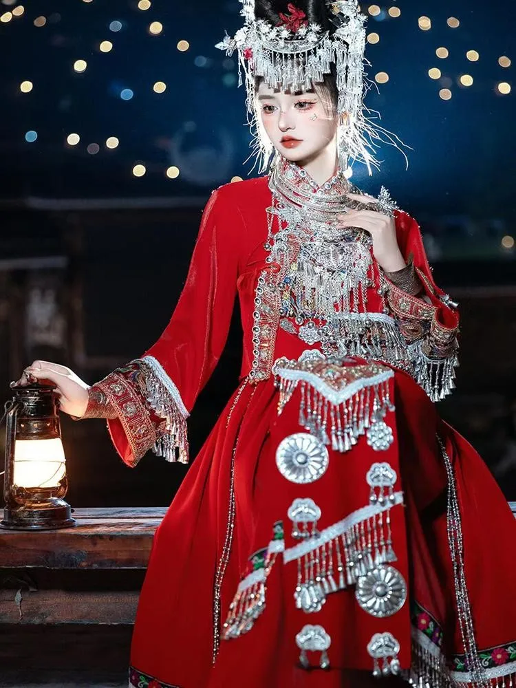 

Ethnic and exotic performance costumes for family travel photography photo shoots