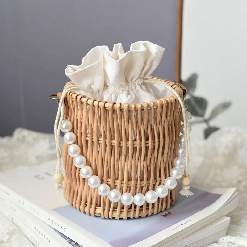 

Handmade Vine Weaving Treasure Girl Summer Pearl Weaving Treasure Beach Bag Portable Fashion Straw Weaving Bag