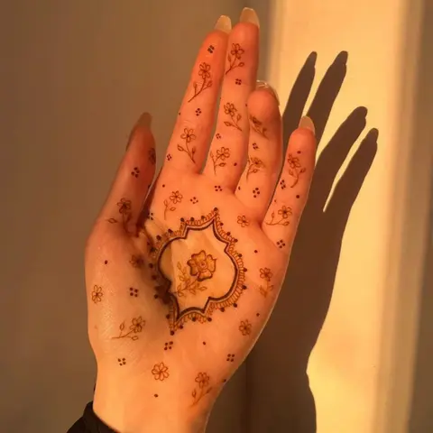 8 best sales मेंहदी स्टिकर - №6